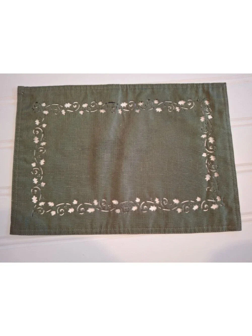Vintage Sage Green Cutwork Placemats Set of 4 Leaf Vine Farmhouse Cottage